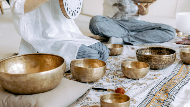 practitioners use Tibetan sound bowls for spiritual healing